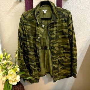 Very gently used, lightweight utility jacket.